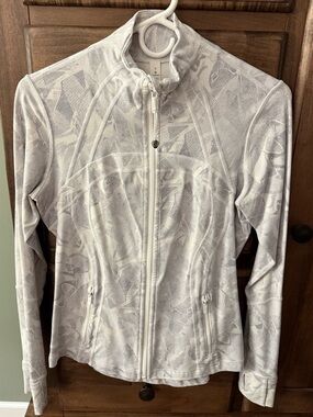 Lululemon Athletica Define Light Gray/White Patterned Full-Zip Jacket